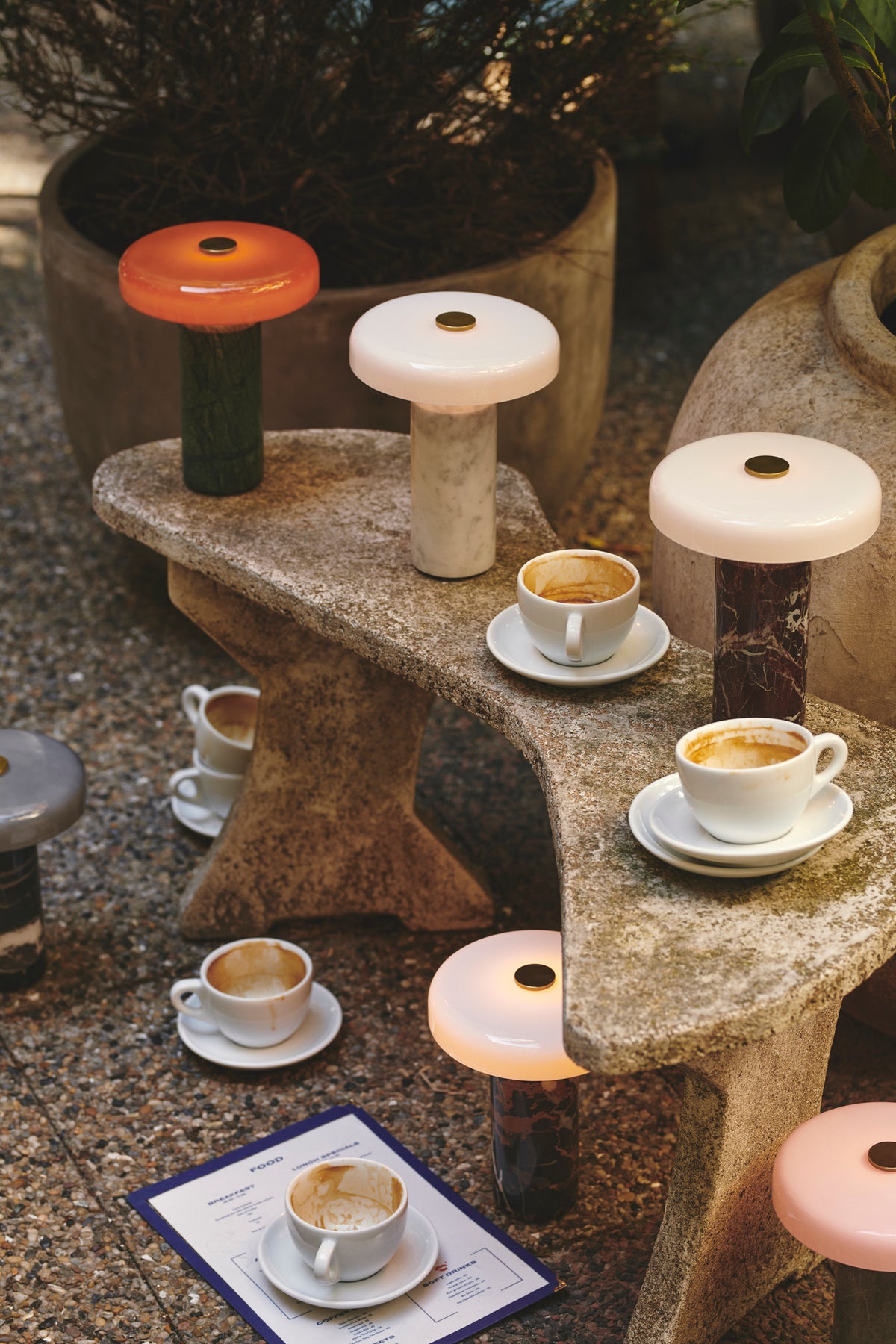 Trip Portable bordlampe, moss/amber glossy • Design by Us - Copenhagenhomedesign
