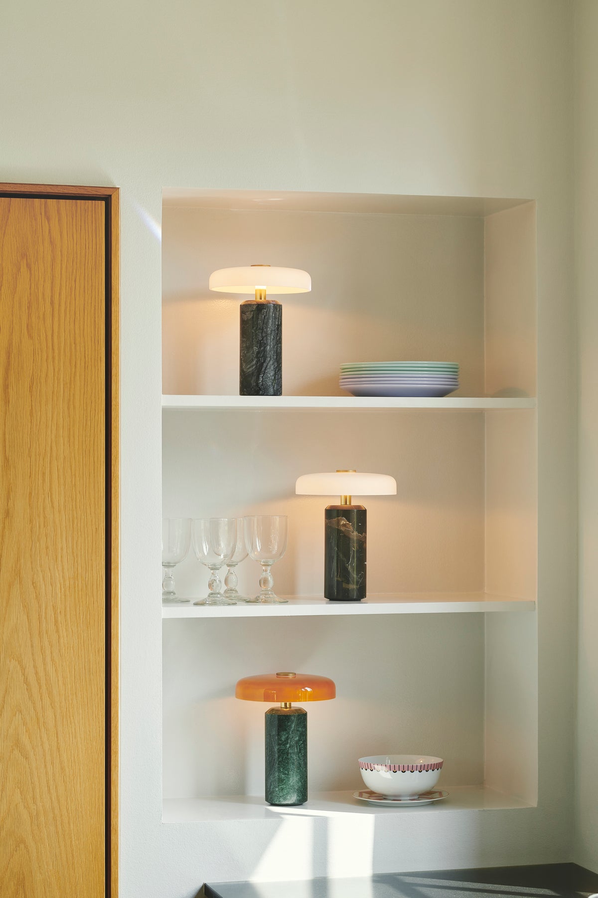 Trip Portable bordlampe, moss/amber glossy • Design by Us - Copenhagenhomedesign