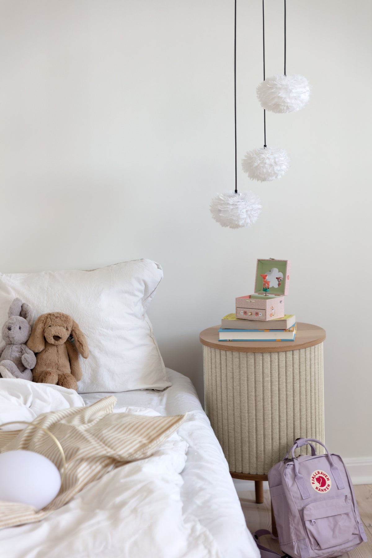 Eos Nano Cluster 3 pendel med roset mini, hvid og sort • UMAGE - Copenhagenhomedesign