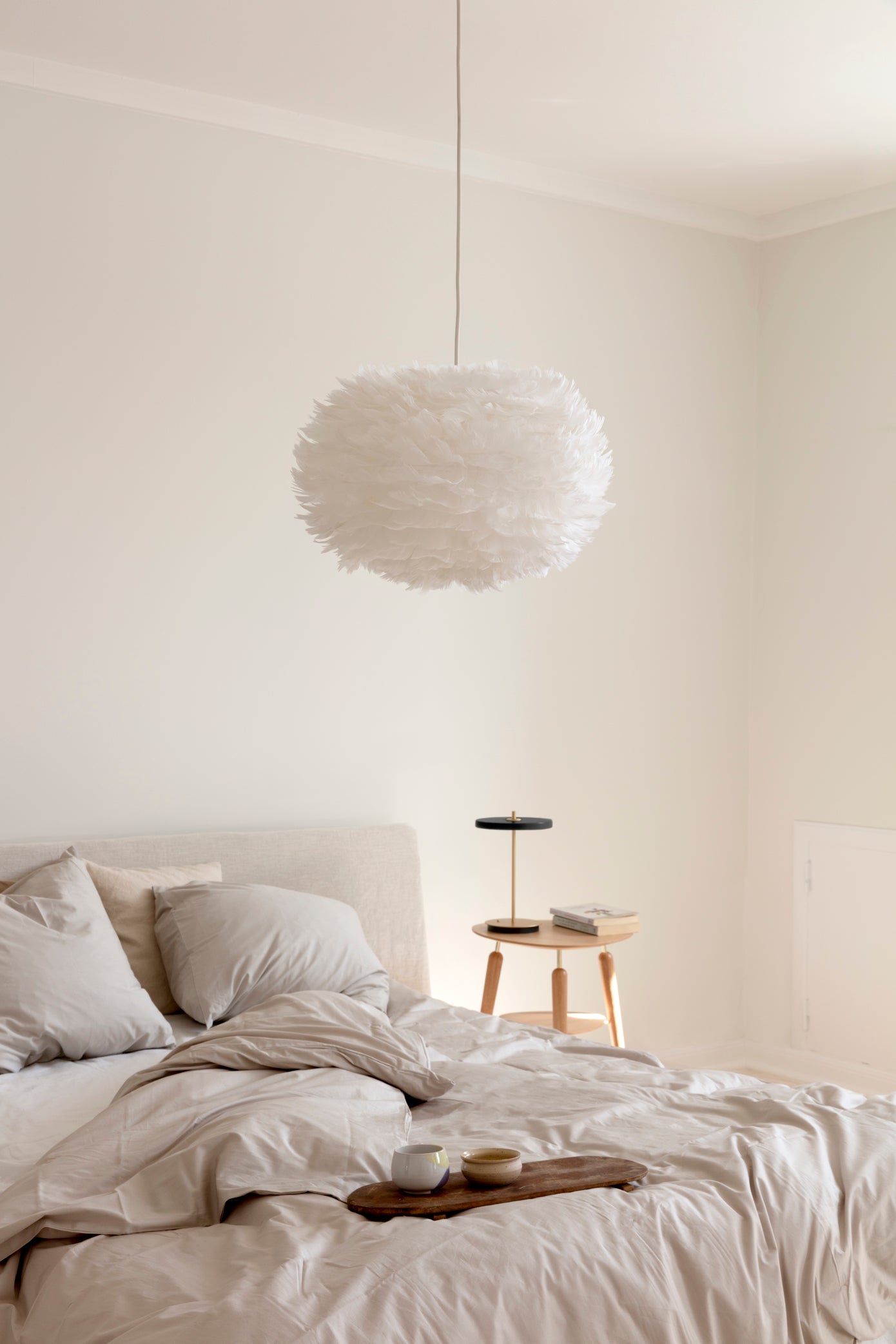 Eos pendel med roset, hvid • UMAGE