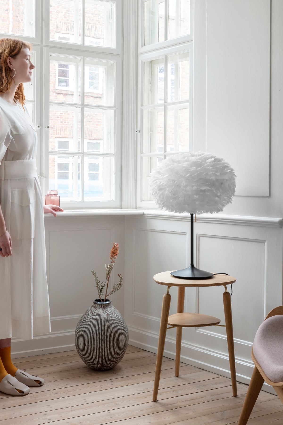 Eos bordlampe, hvid og sort • UMAGE - Copenhagenhomedesign