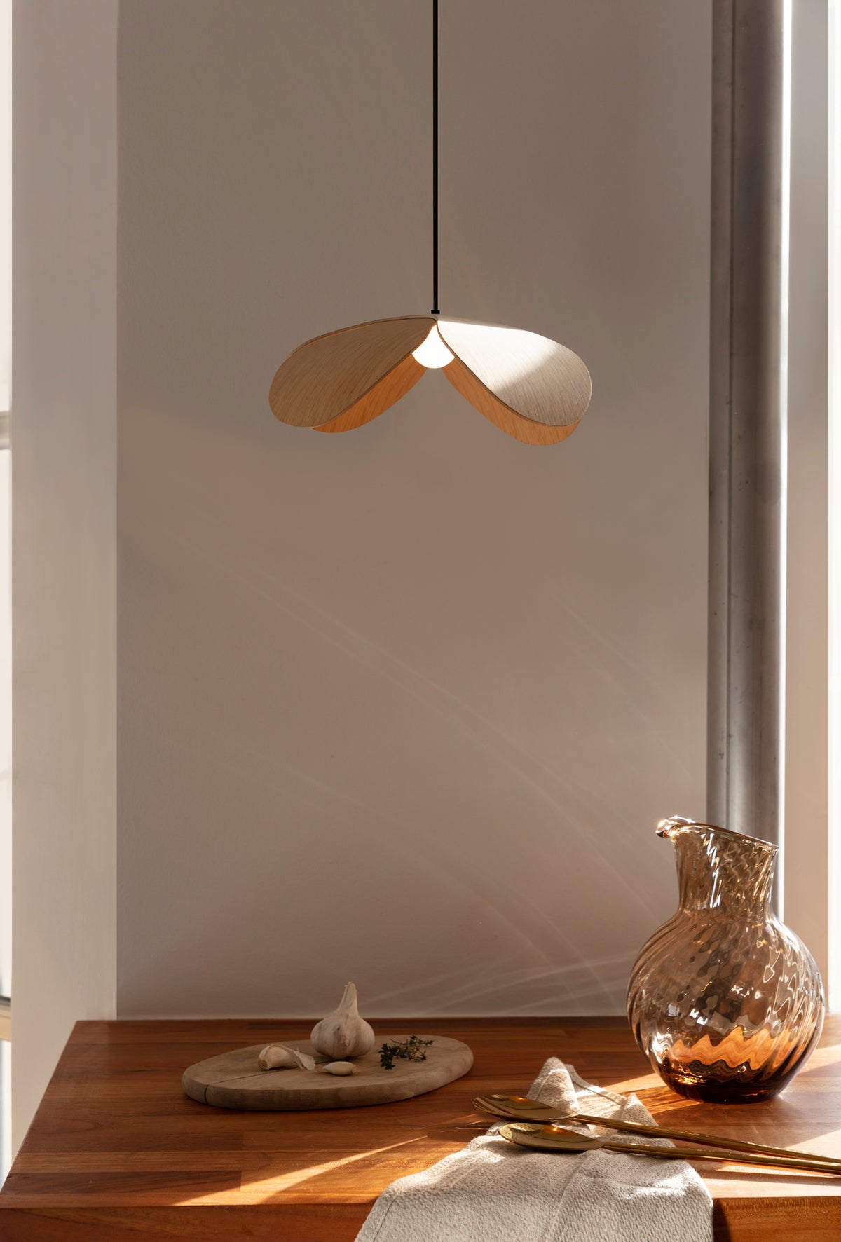 Forget Me Not pendel med roset, egetræ • UMAGE - Copenhagenhomedesign