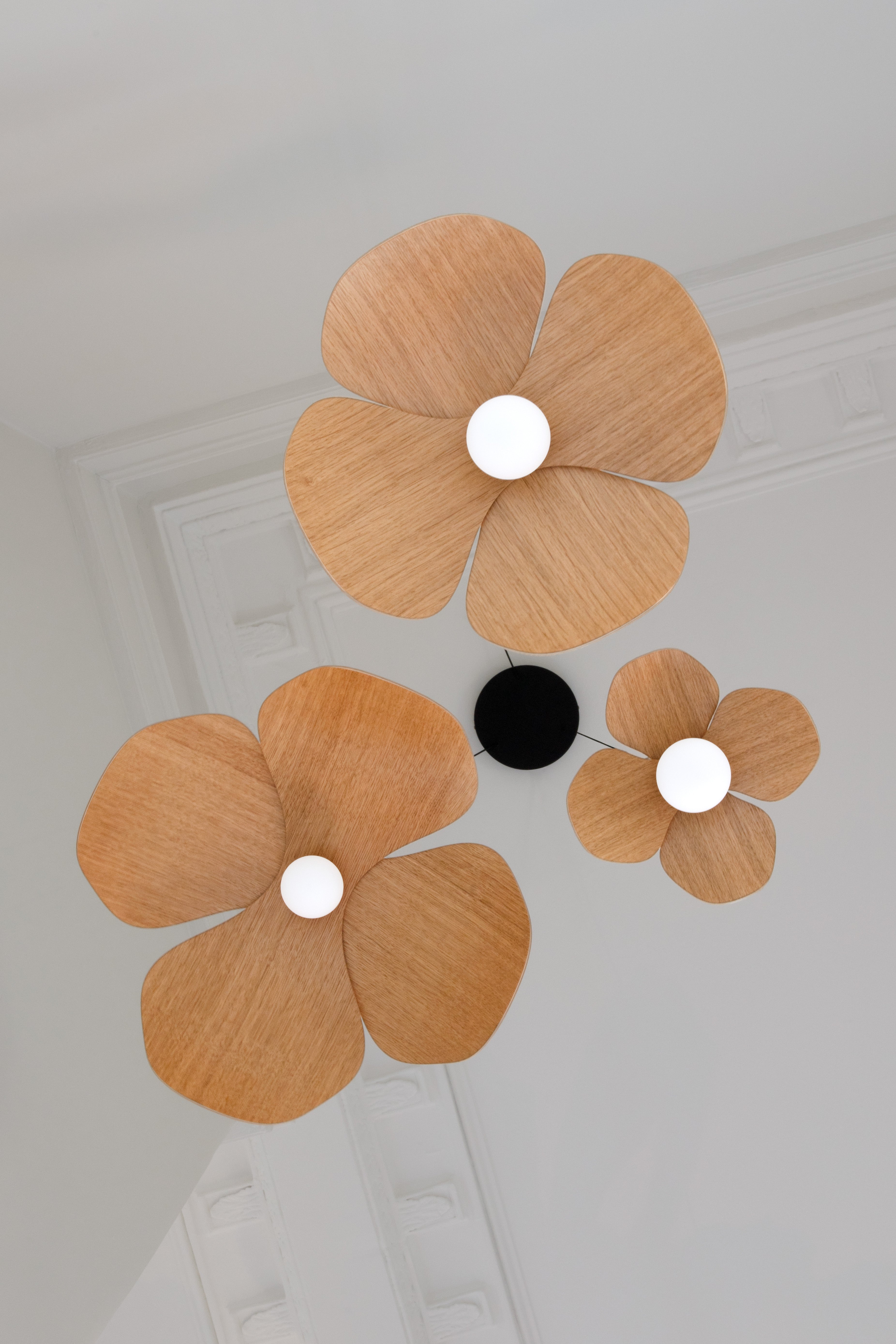 Forget Me Not Cluster 5 pendel med roset, egetræ • UMAGE