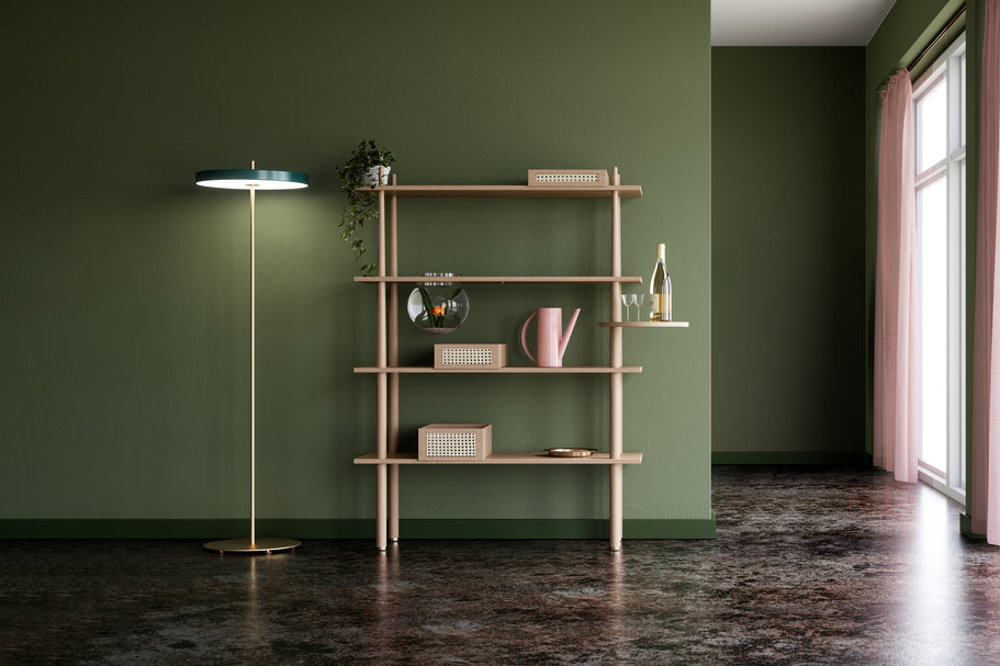 Asteria Floor gulvlampe, grøn og messing • UMAGE