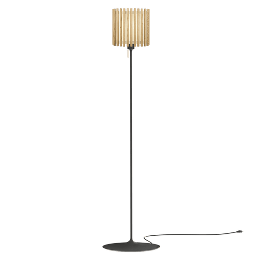 Komorebi Square gulvlampe, egetræ og sort • UMAGE