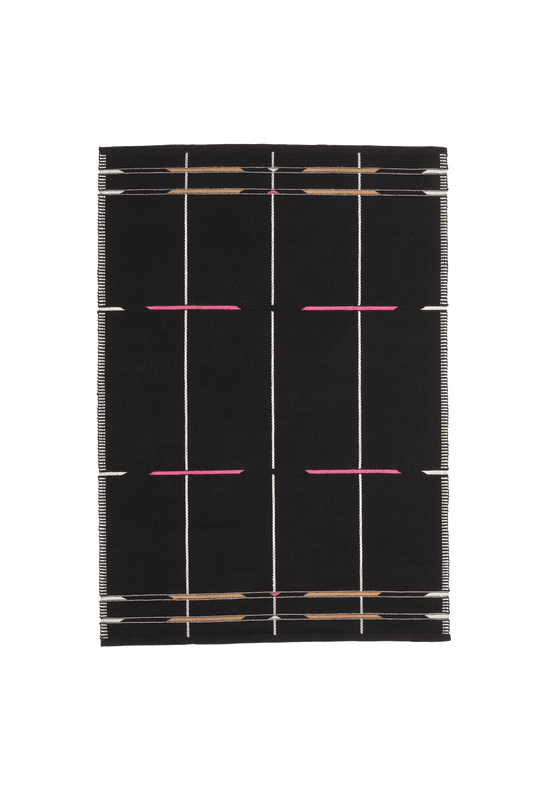 Tæppe VK-9, sort • NORDICMODERN