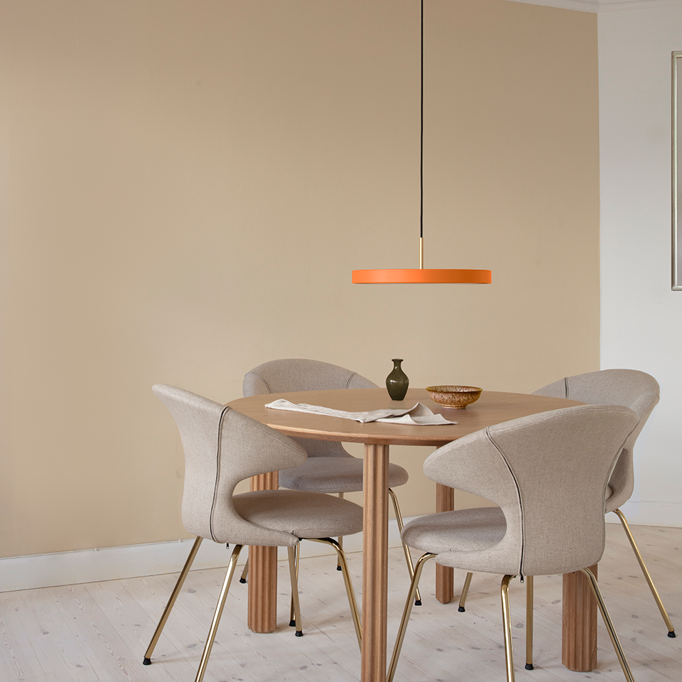 Asteria pendel, orange og messing • UMAGE
