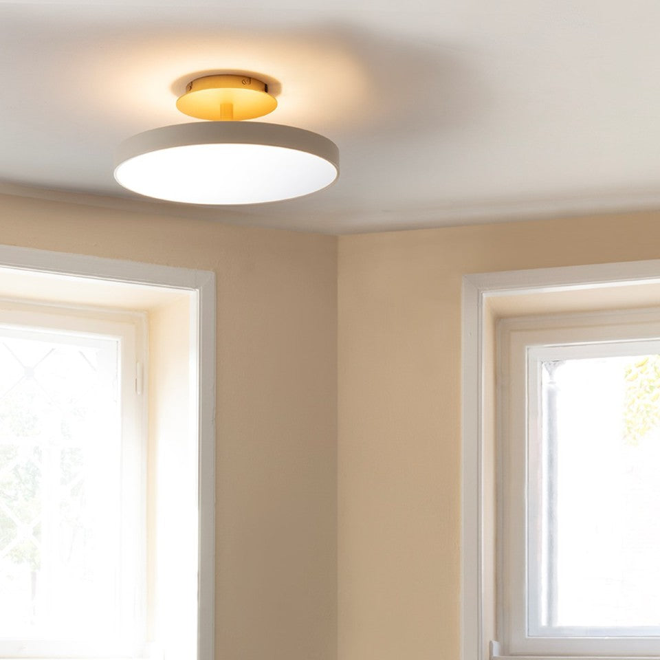 Asteria Up loftlampe, hvid og messing • UMAGE