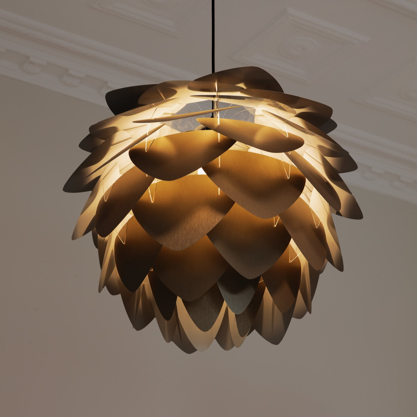 Aluvia lampeskærm, børstet bronze • UMAGE