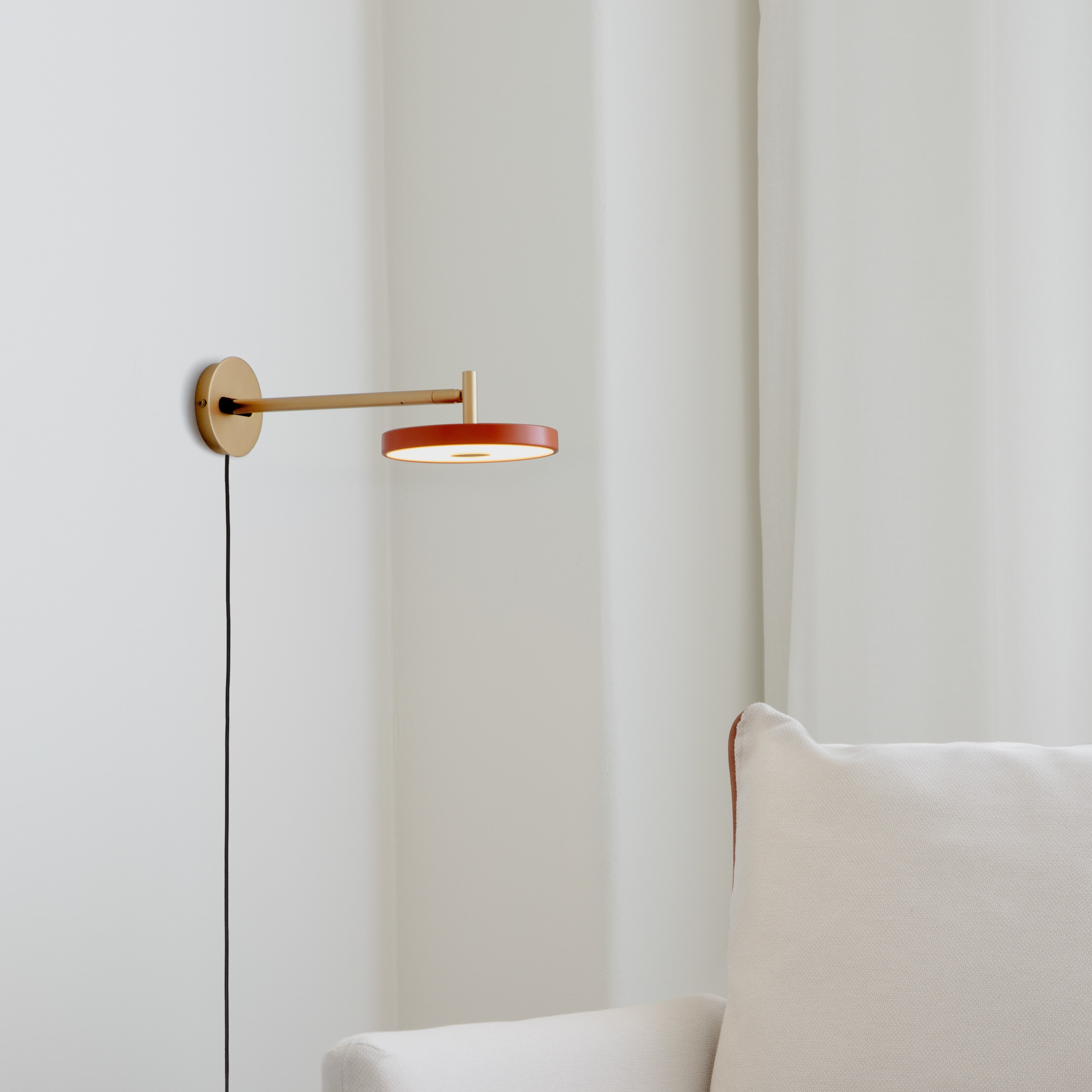 Asteria Wall væglampe, rose og messing • UMAGE