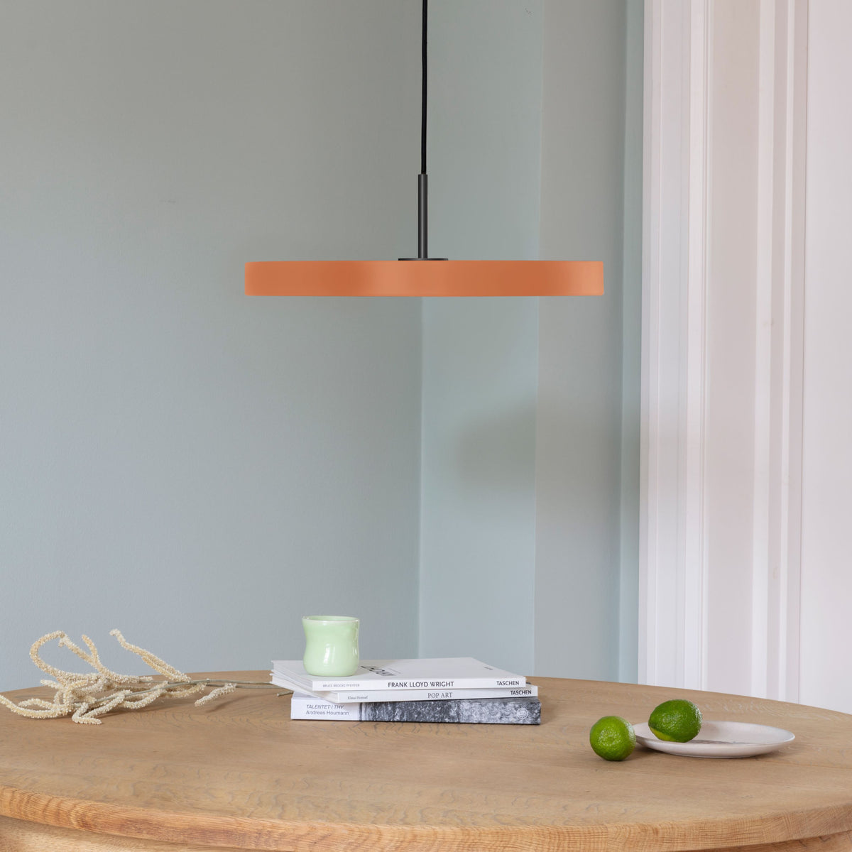 Asteria pendel, orange og sort • UMAGE - Copenhagenhomedesign