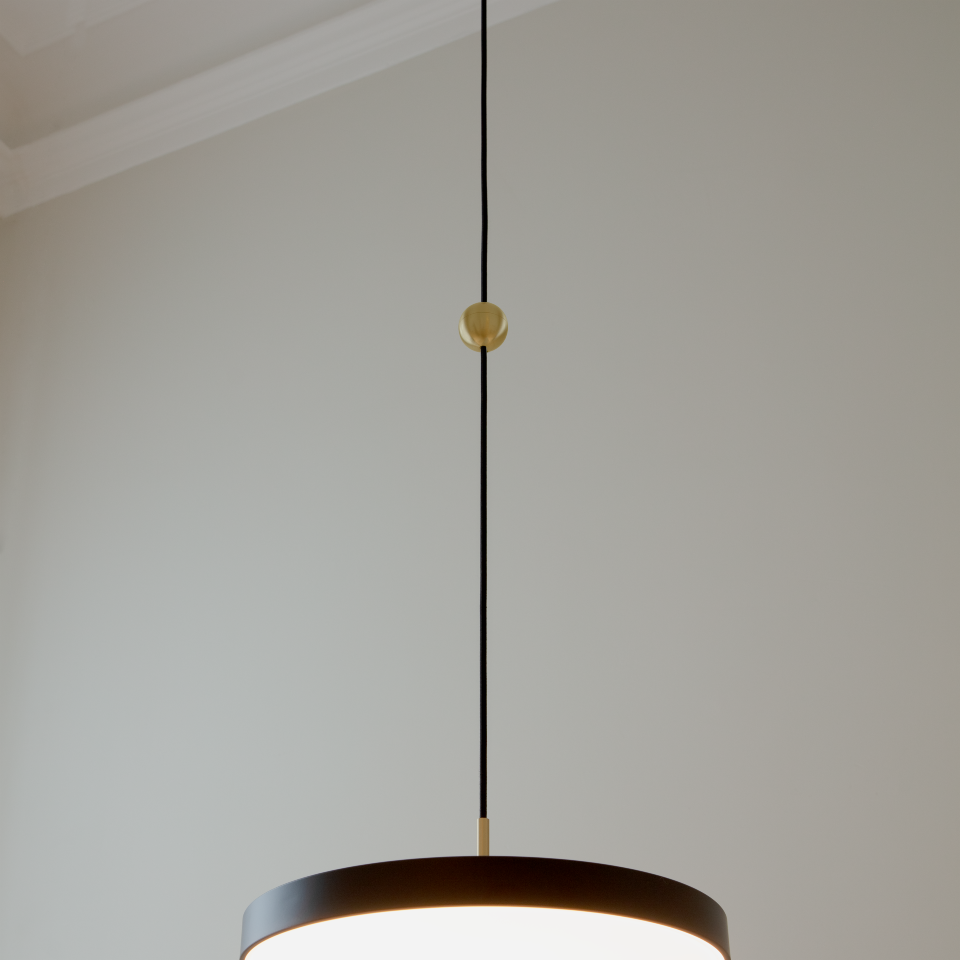 Cord Connector ledningsforbinder, børstet messing look • UMAGE