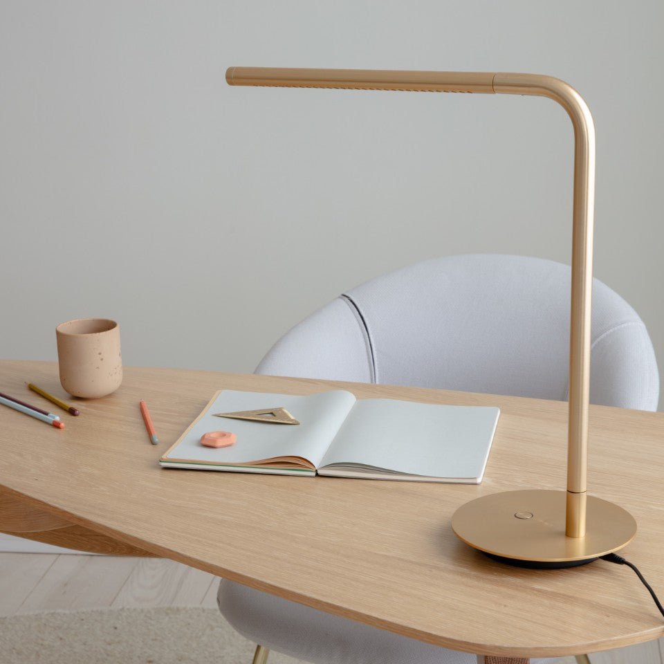 Omni Table bordlampe, messing • UMAGE