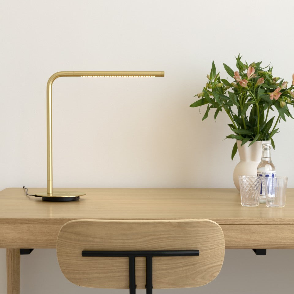 Omni Table bordlampe, messing • UMAGE