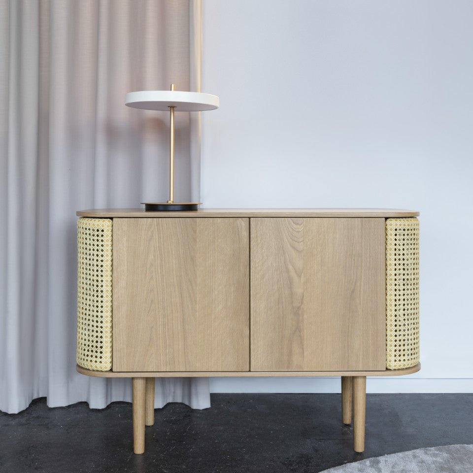 Asteria Table bordlampe, hvid og messing • UMAGE
