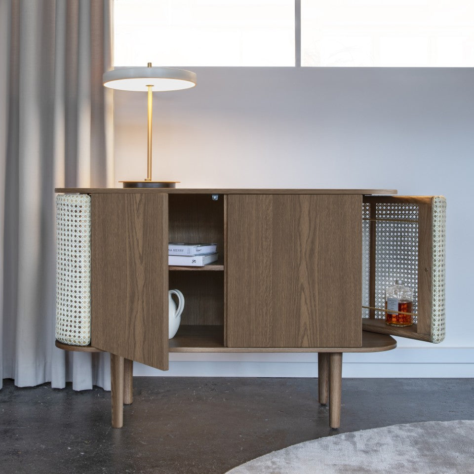 Asteria Table bordlampe, hvid og messing • UMAGE