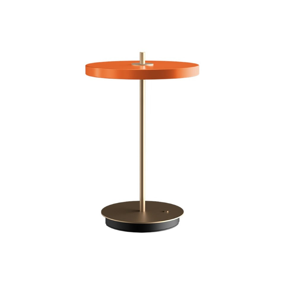 Asteria Move portable bordlampe, orange og messing • UMAGE