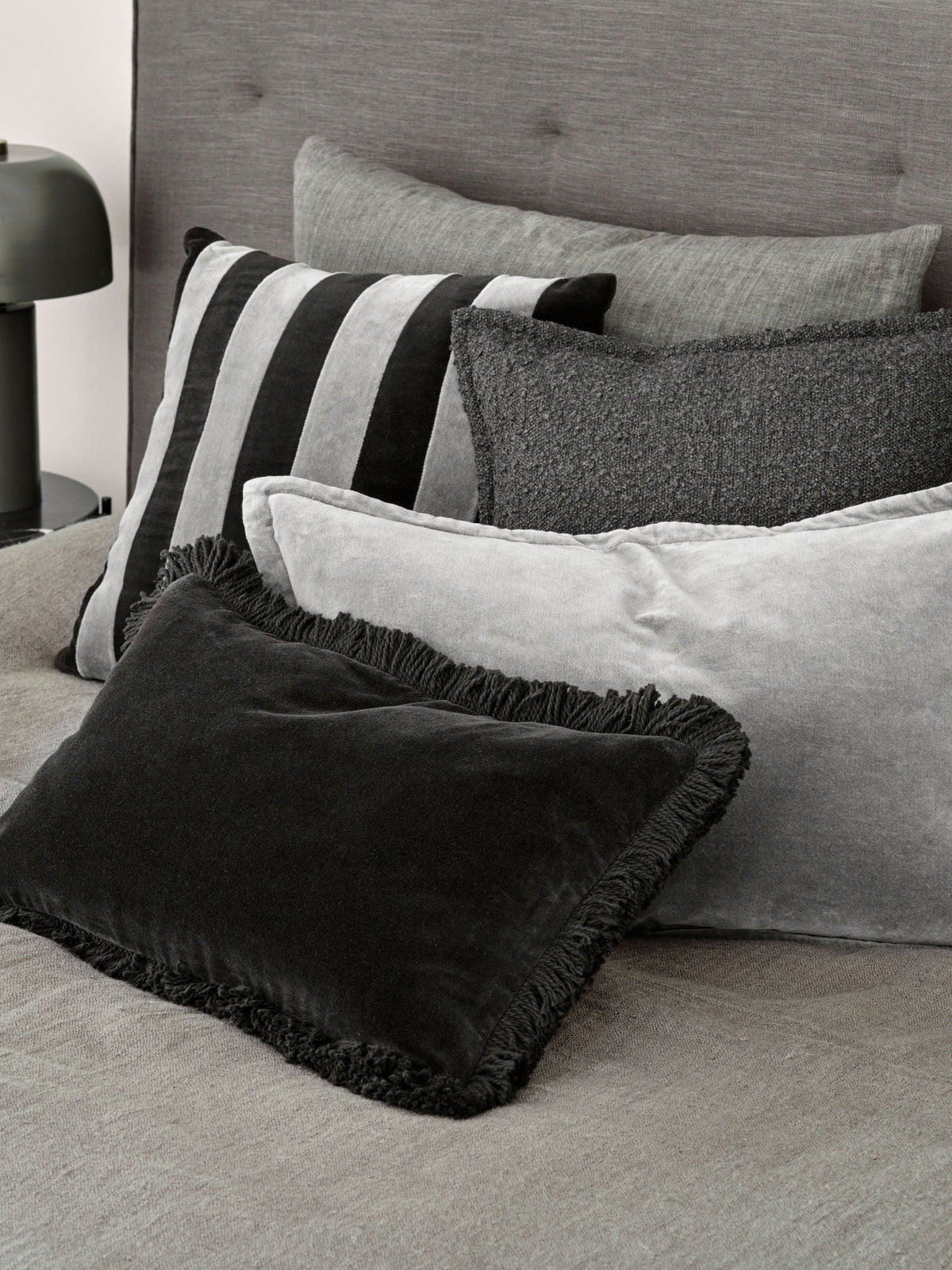 Kvadratisk pude i hørtekstil