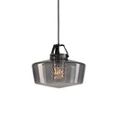 Lampen har en røgfarvet glasskærm i mundblæst glas, et facetslebet cylinderrør samt unikke detaljer i bl.a. læder.