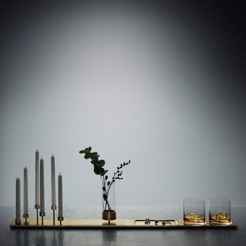 Eksklusiv vase i massiv messing og mundblæst glas fra Buster + Punch. Den perfekte gaveide til jul eller fødselsdag.