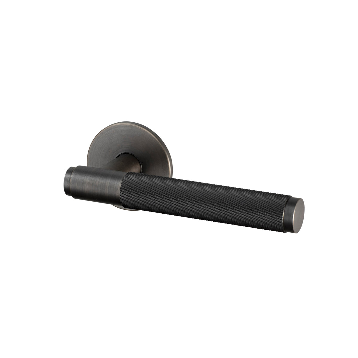 Cross dørhåndtag i bruneret messing med diamond cut mønster  • Buster + Punch - Copenhagenhomedesign