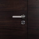 Eksklusivt dørhåndtag fra Buster + Punch i rustfri stål med diamond cut (cross) mønster