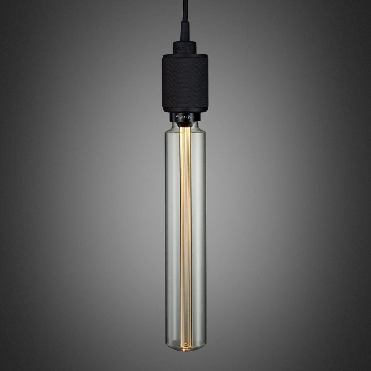 Heavy Metal pendel lampe i mat sort med diamond cut (cross) mønster fra Buster and Punch.