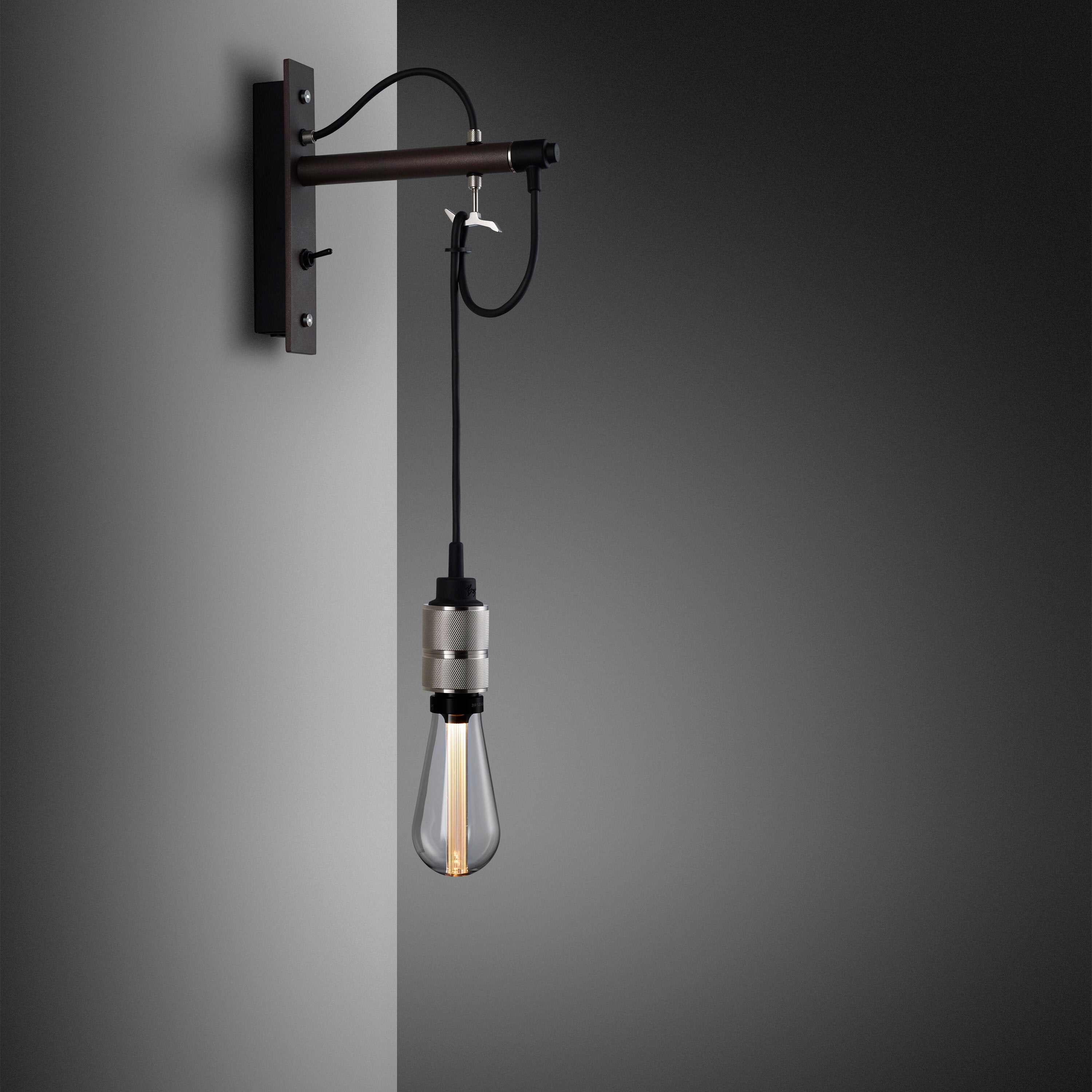Hook wall Nude væglampe i graphite og rustfrit stål  • Buster + Punch
