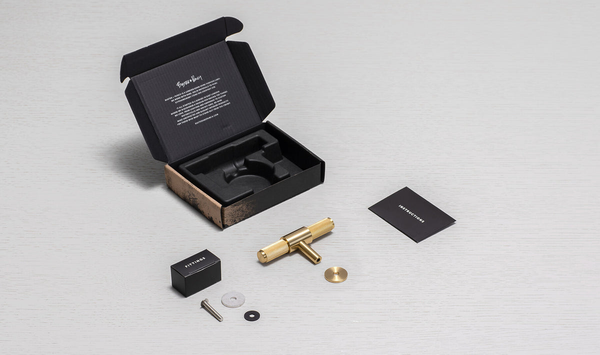 Cross T-bar i messing med diamond cut mønster  • Buster + Punch - Copenhagenhomedesign