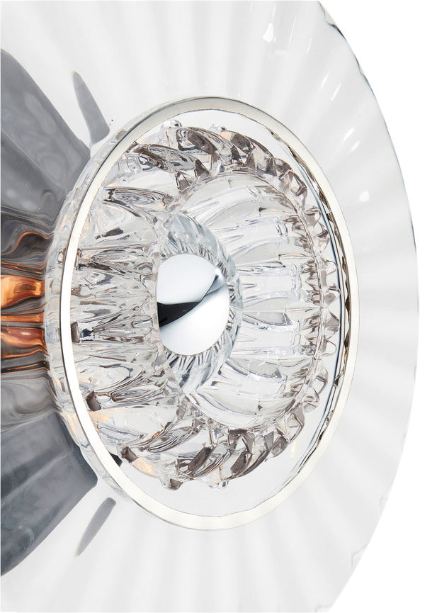 Eyeball er en mønstret/plisseret indsats i klar glas, som skaber et ekstra stærkt lysspil til New wave Lamperne fra Design by Us. 