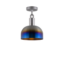 Loftlampe med fatning af stål og skærm af brændt stål, på hvid baggrund.