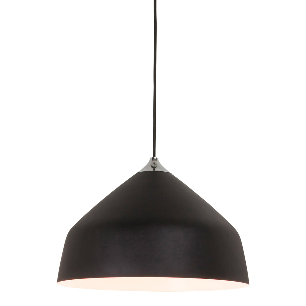 Sort loft pendel med et enkelt og cool design.