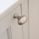 Knop: Hellerup • Oval knop i rustfri stål look