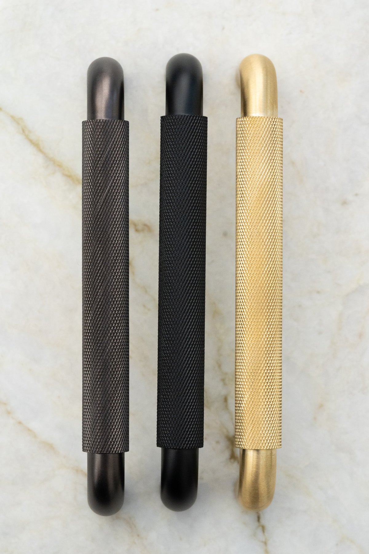 Køkkengreb med diamond cut i sort - Holmen • Chr. Jørgensen