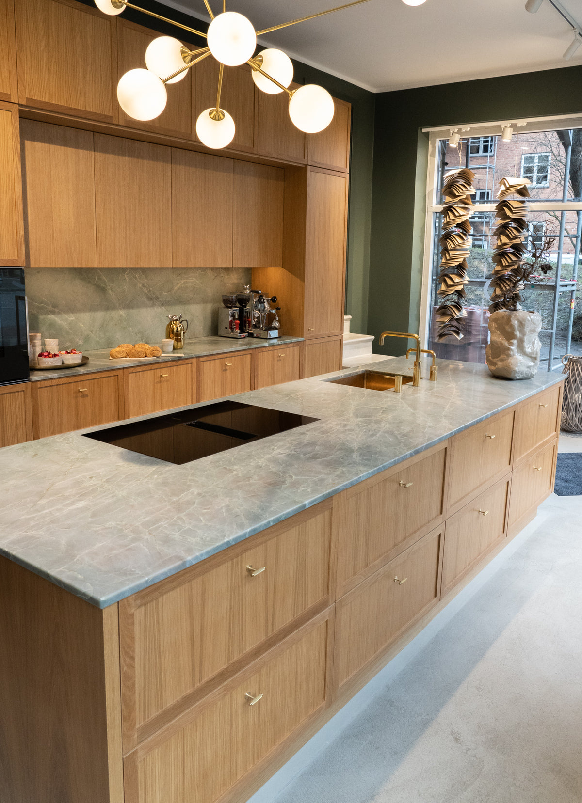 Møbelknop T-bar med diamond cut i børstet messing med lak - Nørrebro • Chr. Jørgensen - Copenhagenhomedesign