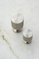 Nyboder • Møbelknop i messing i rustfri stål look med diamond cut
