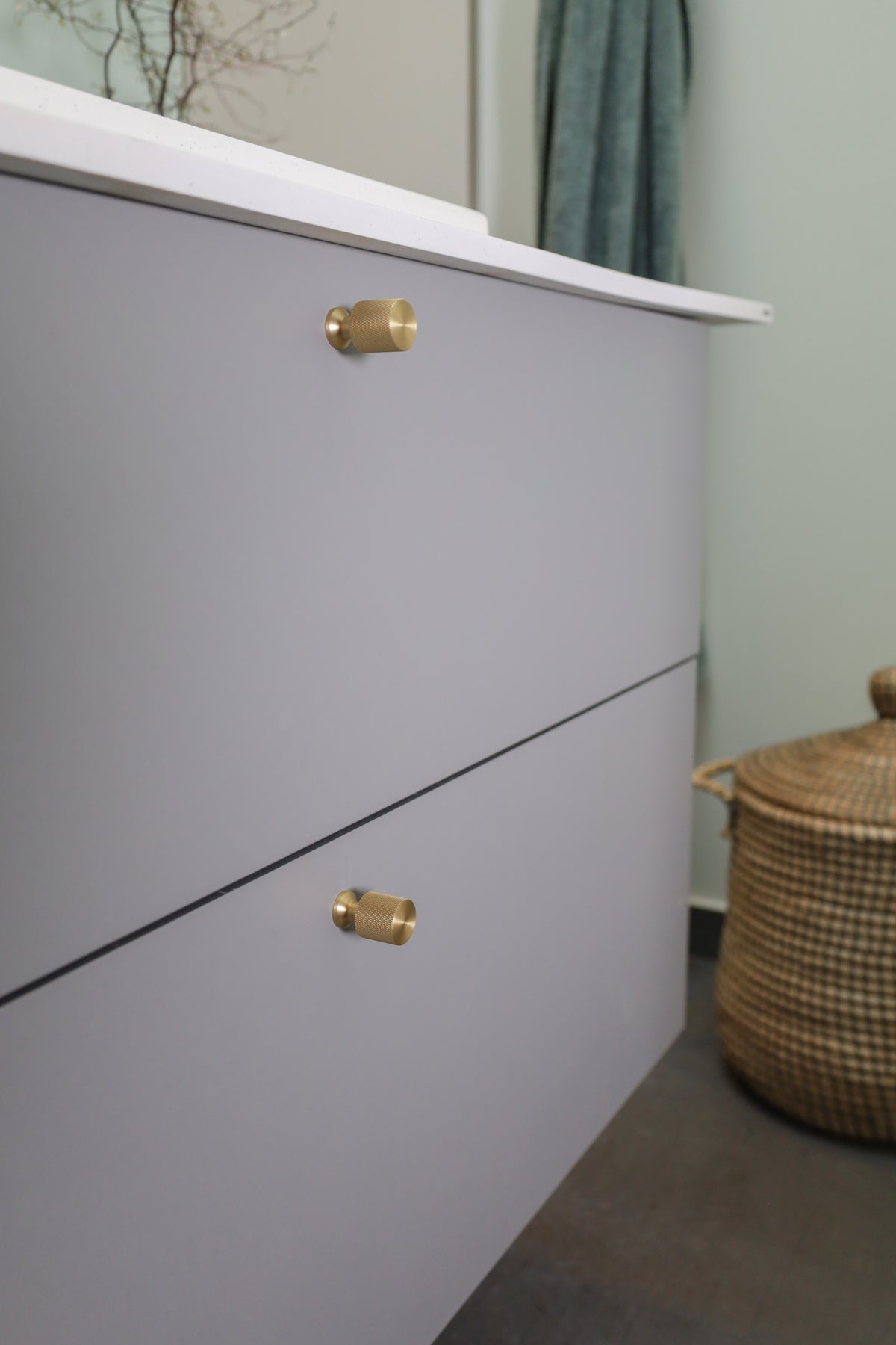 Møbelknop med diamond cut i messing uden lak, 33 mm - Nyboder • Chr. Jørgensen - Copenhagenhomedesign