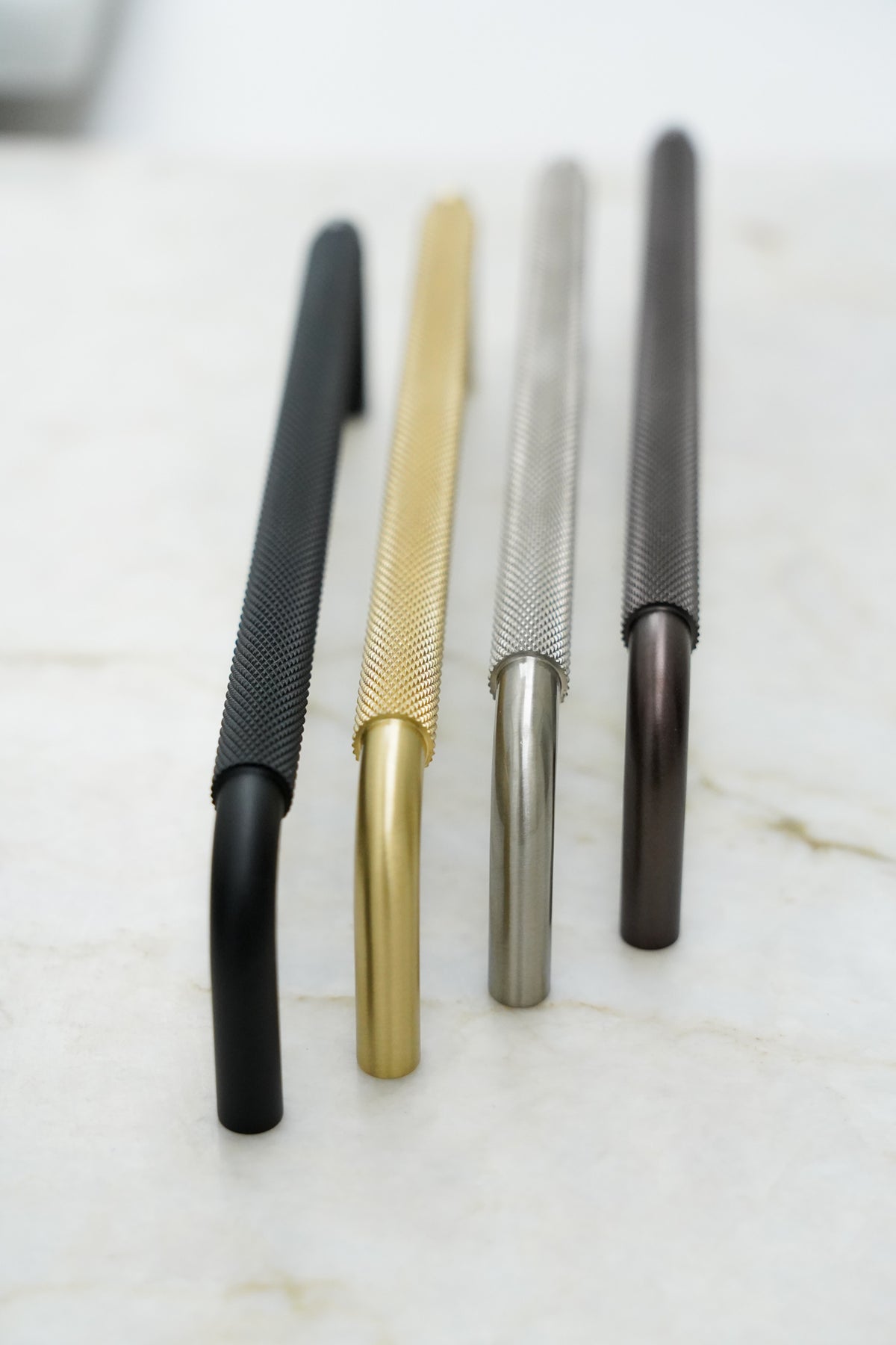 Køkkengreb med diamond cut i sort - Østerbro • Chr. Jørgensen