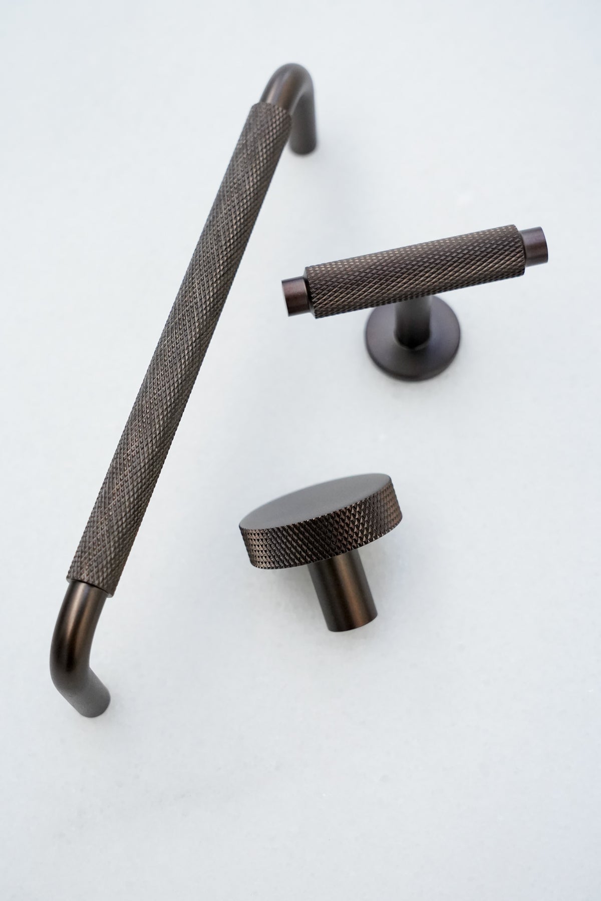 Møbelknop med diamond cut i bronze / bruneret messing - Østerbro • Chr. Jørgensen - Copenhagenhomedesign